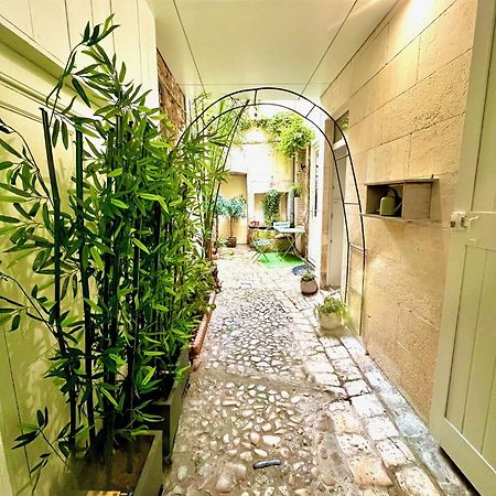 ラ・ロシェルLe Logis Des Templiers Vieux Portアパートメント エクステリア 写真